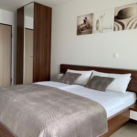Nova Excellence Apartment Novalja Exterior foto