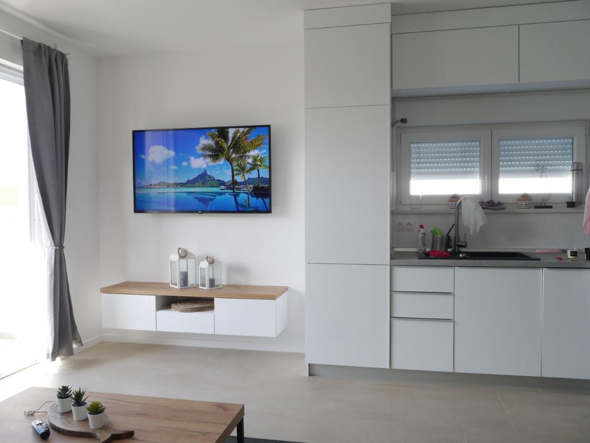 Nova Excellence Apartment Novalja Exterior foto
