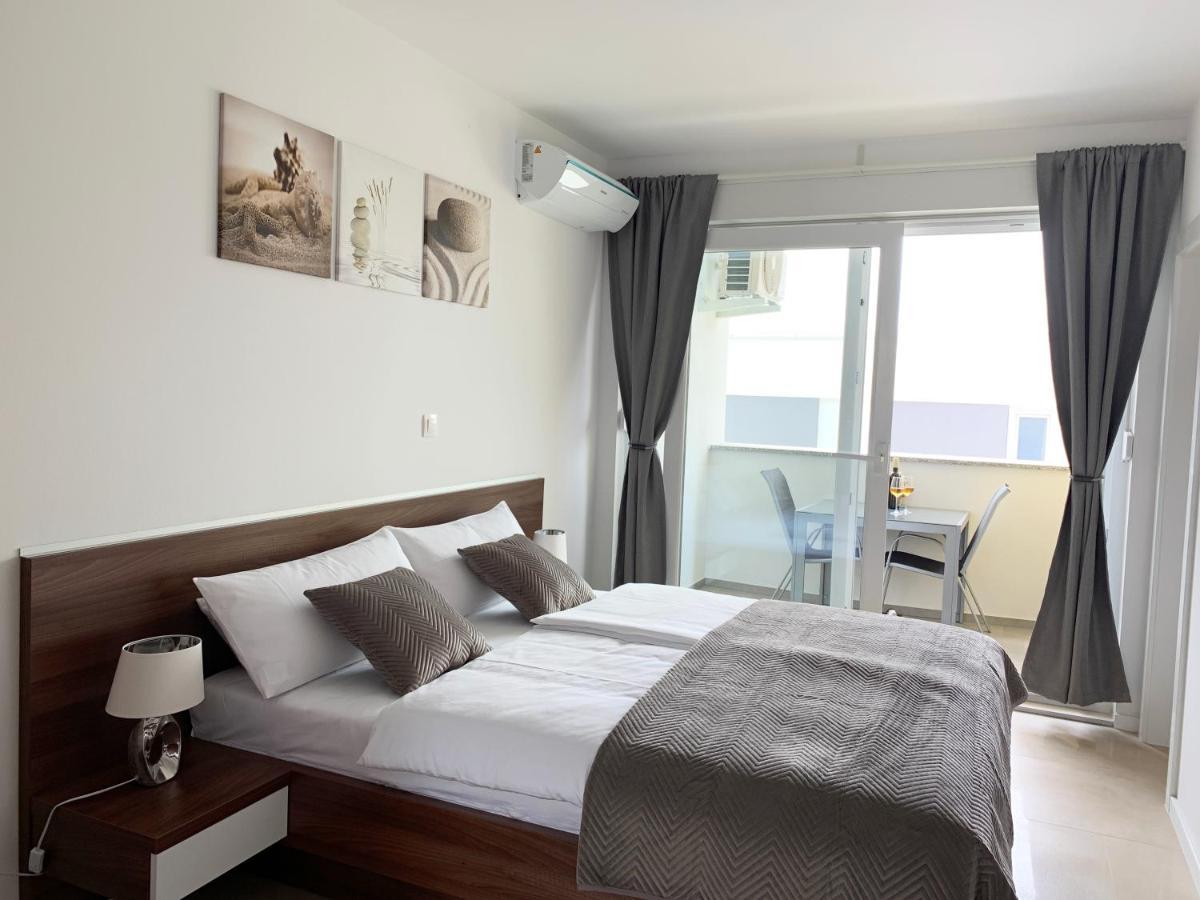 Nova Excellence Apartment Novalja Exterior foto